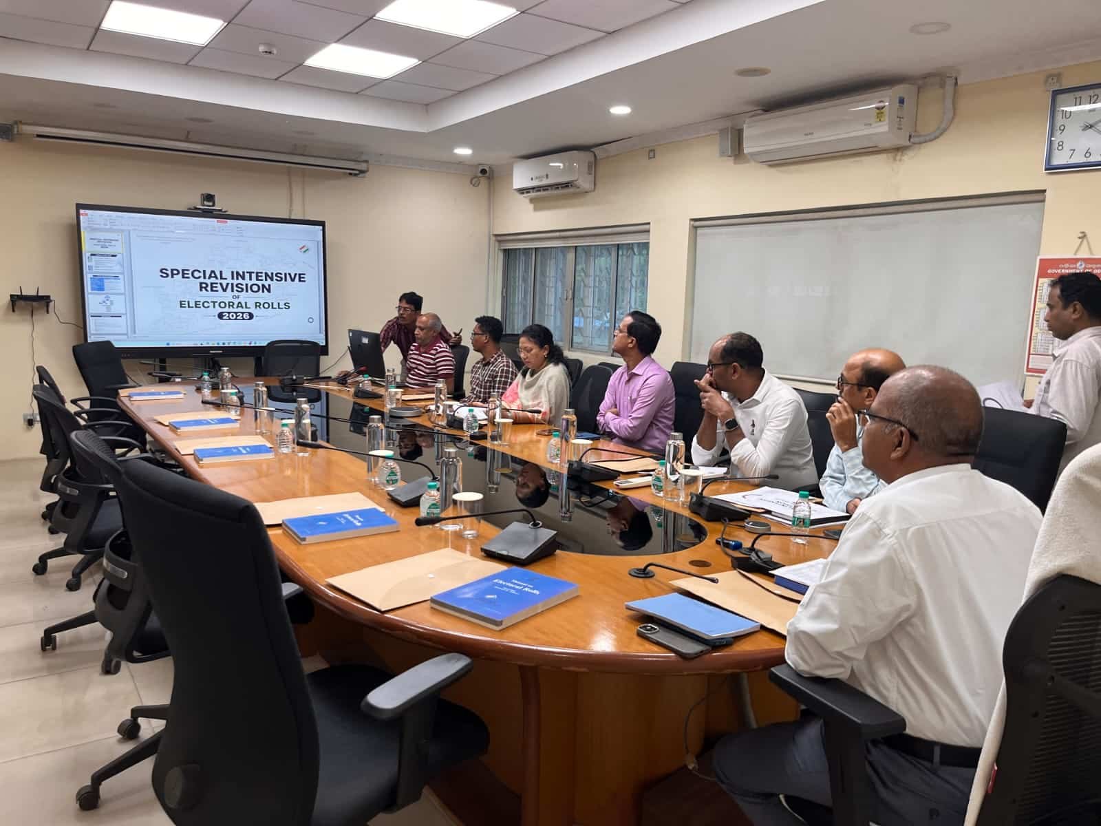 Odisha's Chief Electoral Officer Leads Meeting with IAS Observers for 2026 Electoral Roll Revision
