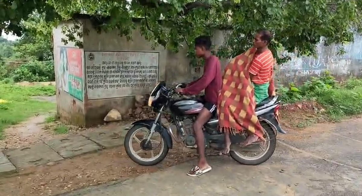 Family Forced to Transport Deceased Woman on Motorcycle Due to Lack of Hearse in Odisha