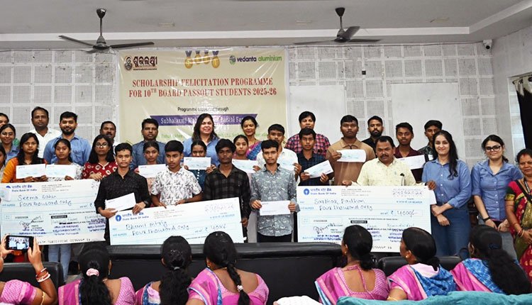 Vedanta Aluminium's Subhalaxmi Cooperative Honors 50 Students for Academic Excellence