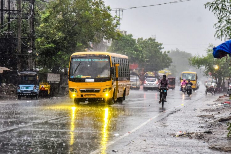 Possible Rain and Thunderstorms Expected in Eight Odisha Districts Within Three Hours