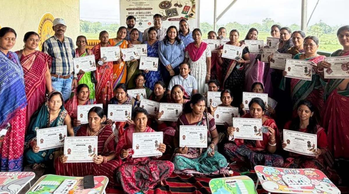 Vedanta Aluminium empowers women artisans in Jharsuguda through Project VedKala