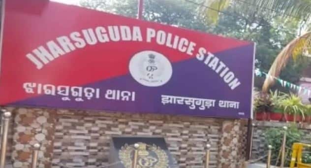Jharsuguda Police Apprehend Five Young Adults and Detain Three Minors for Lethal Weapons in Instagram Reels